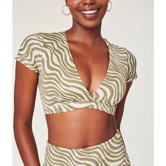 🐿️ NWT Andie Swim The Sorrento Bikini Top In Bias Stripe Olive Size XS - Picture 1 of 5